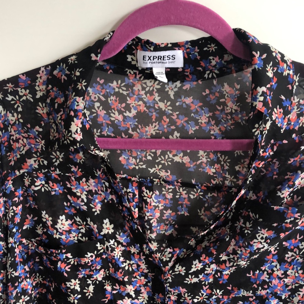 Button down - Picture 3 of 3